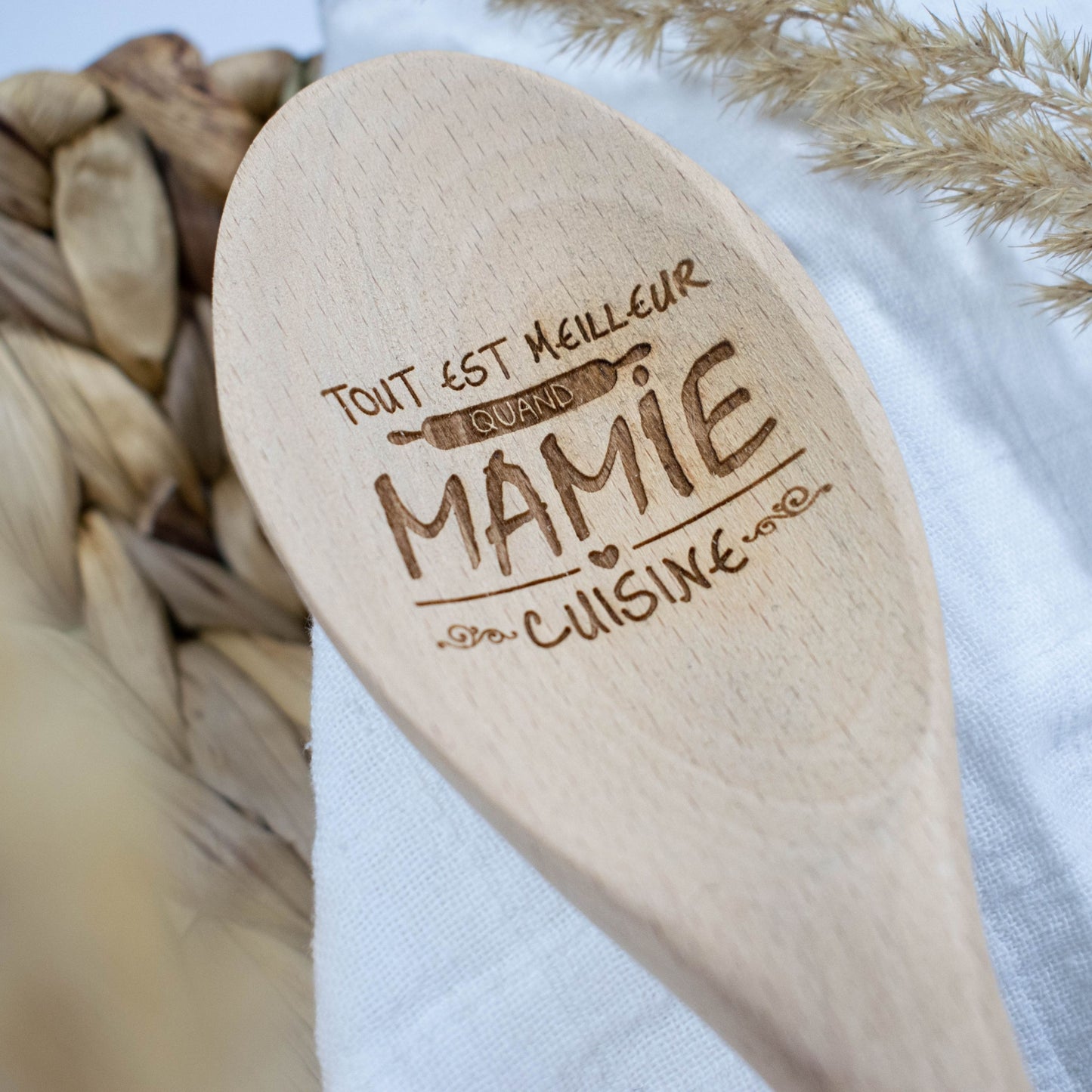 CUILLIERE EN BOIS - MAMIE - TOUT EST MEILLEUR QUAND MAMIE CUISINE