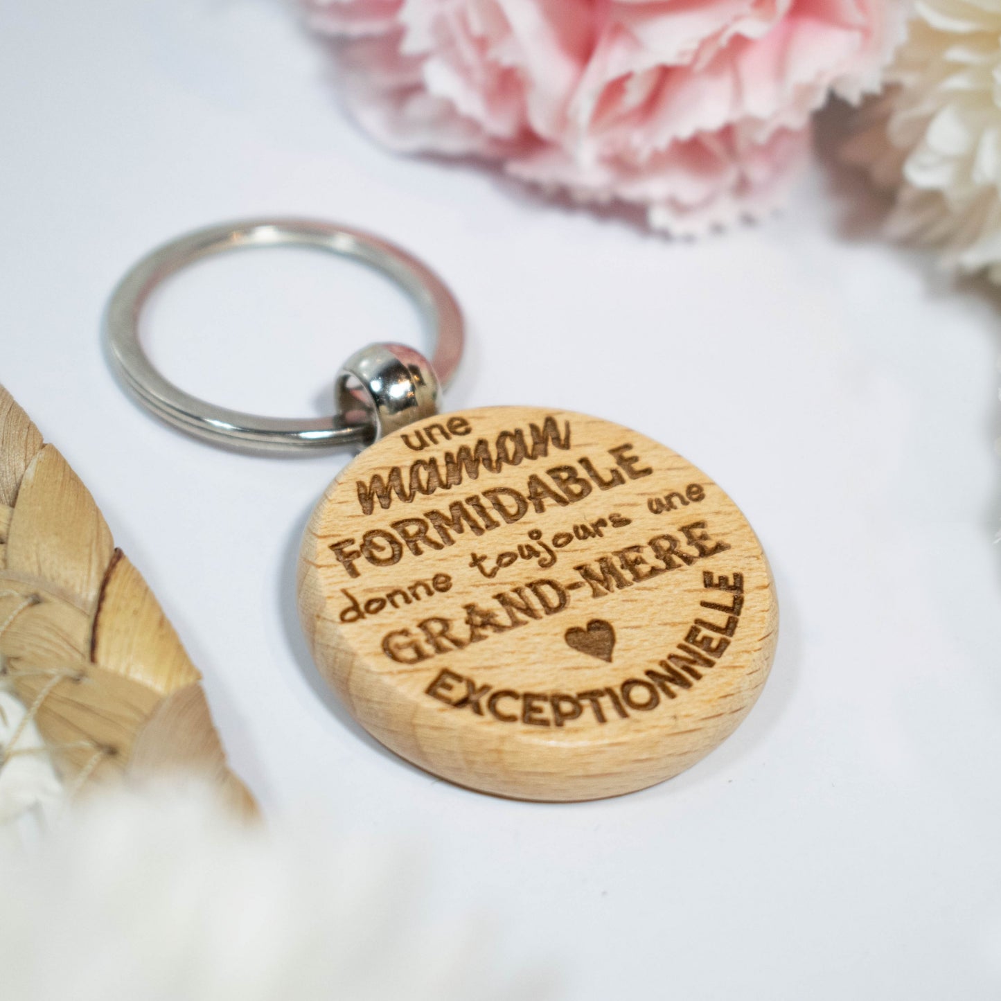 PORTE-CLEFS ROND EN BOIS - MAMAN FORMIDABLE MAMIE EXCEPTIONNELLE