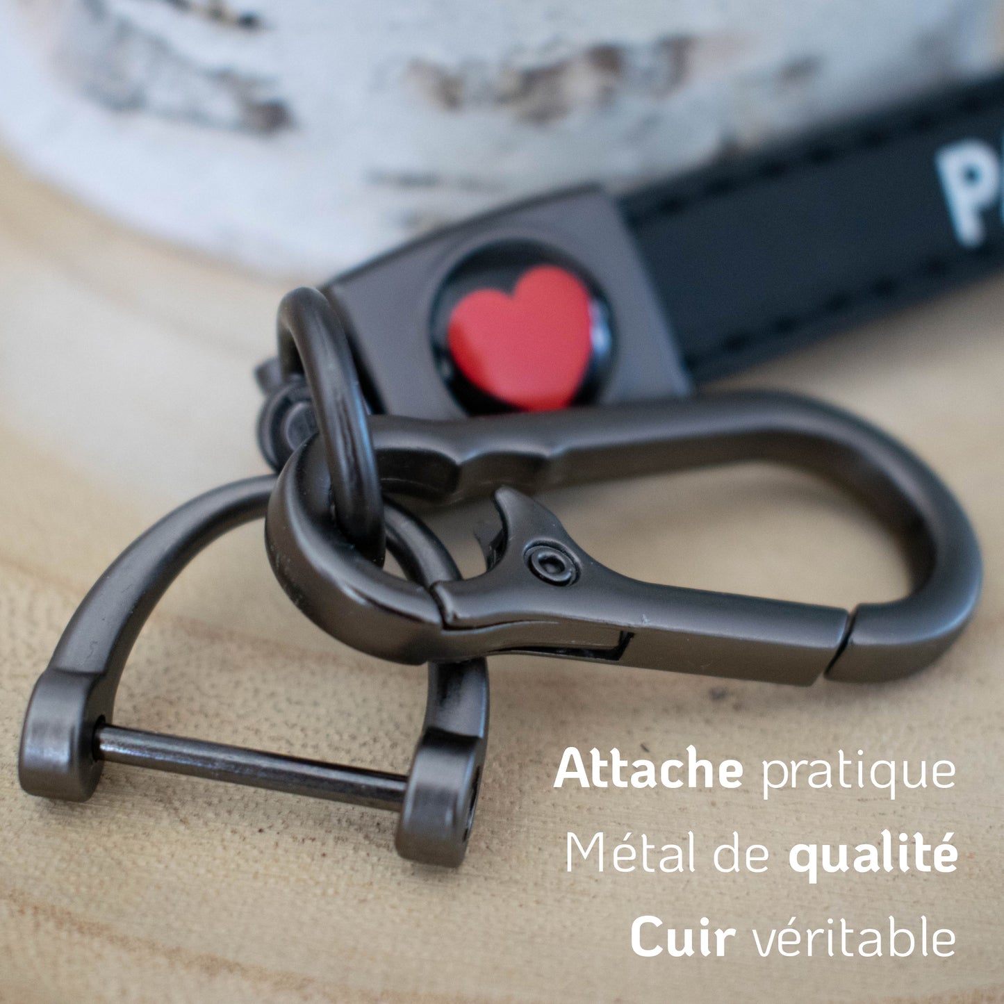 PORTE-CLEFS EN CUIR NOIR - COEUR ROUGE - PAPA