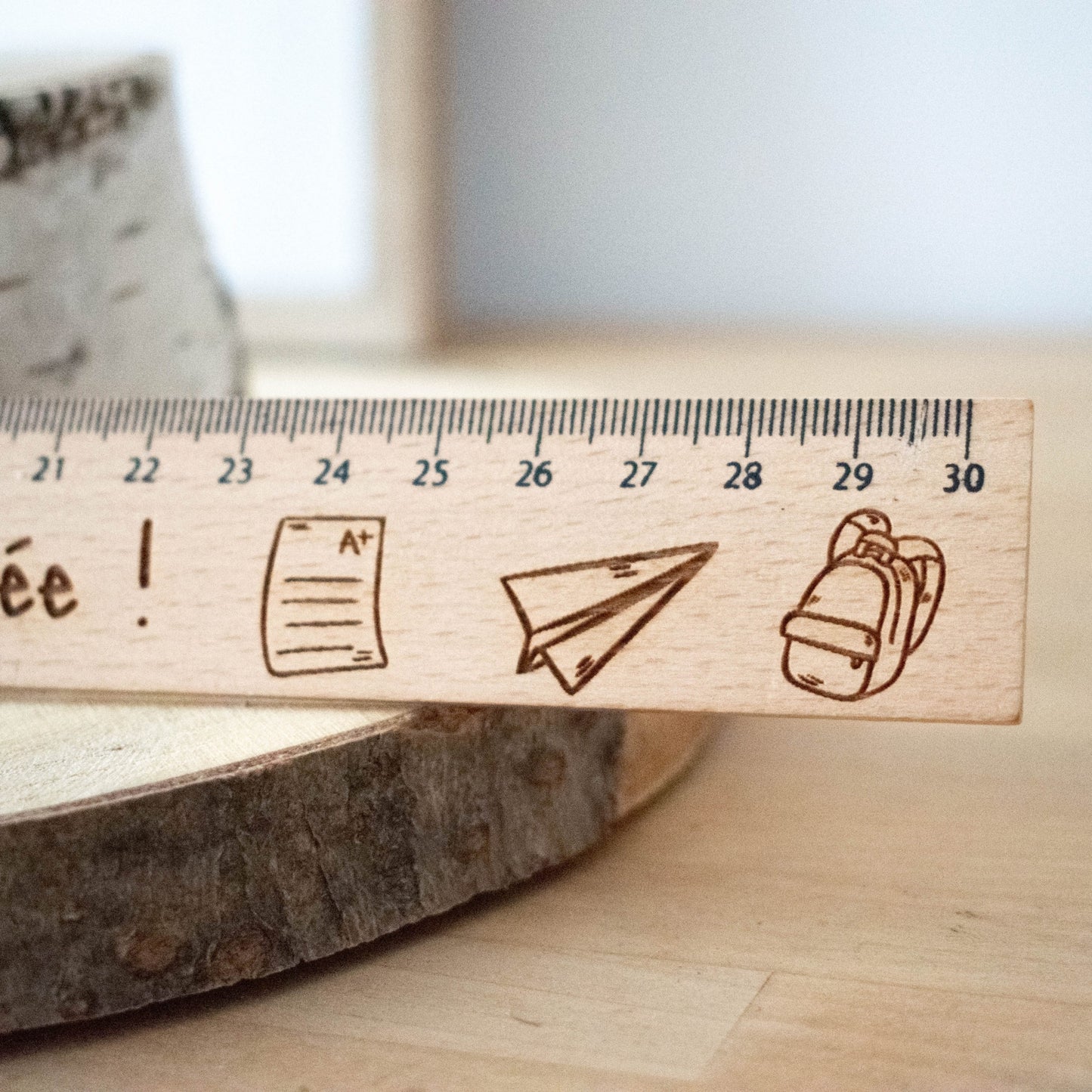 REGLE EN BOIS - 30 CM - MERCI POUR CETTE SUPER ANNEE